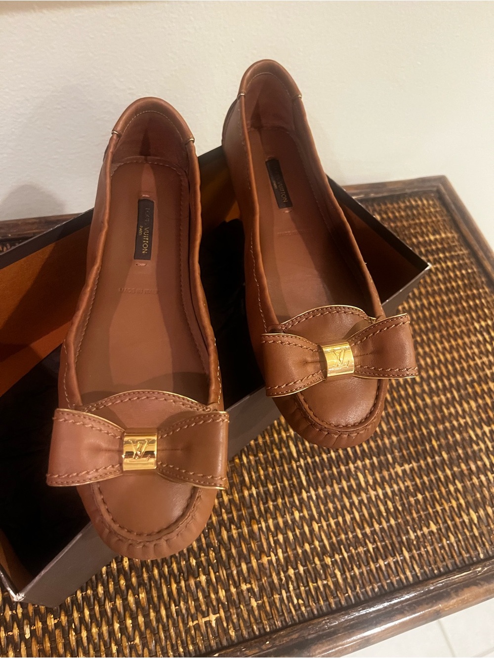 Louis Vuitton Tan Leather Bow Loafers with Gold Hardware